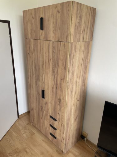 Šatní skříň JENSLEV 96×176 2 dveře 3 zásuvky barva dubu